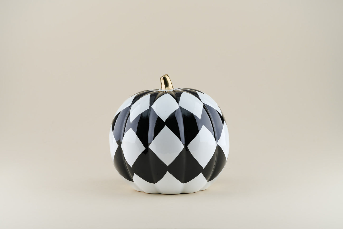 Checkflag Porcelain Pumpkin
