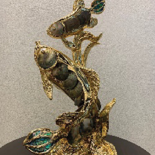 Fish décor with Margaritifera