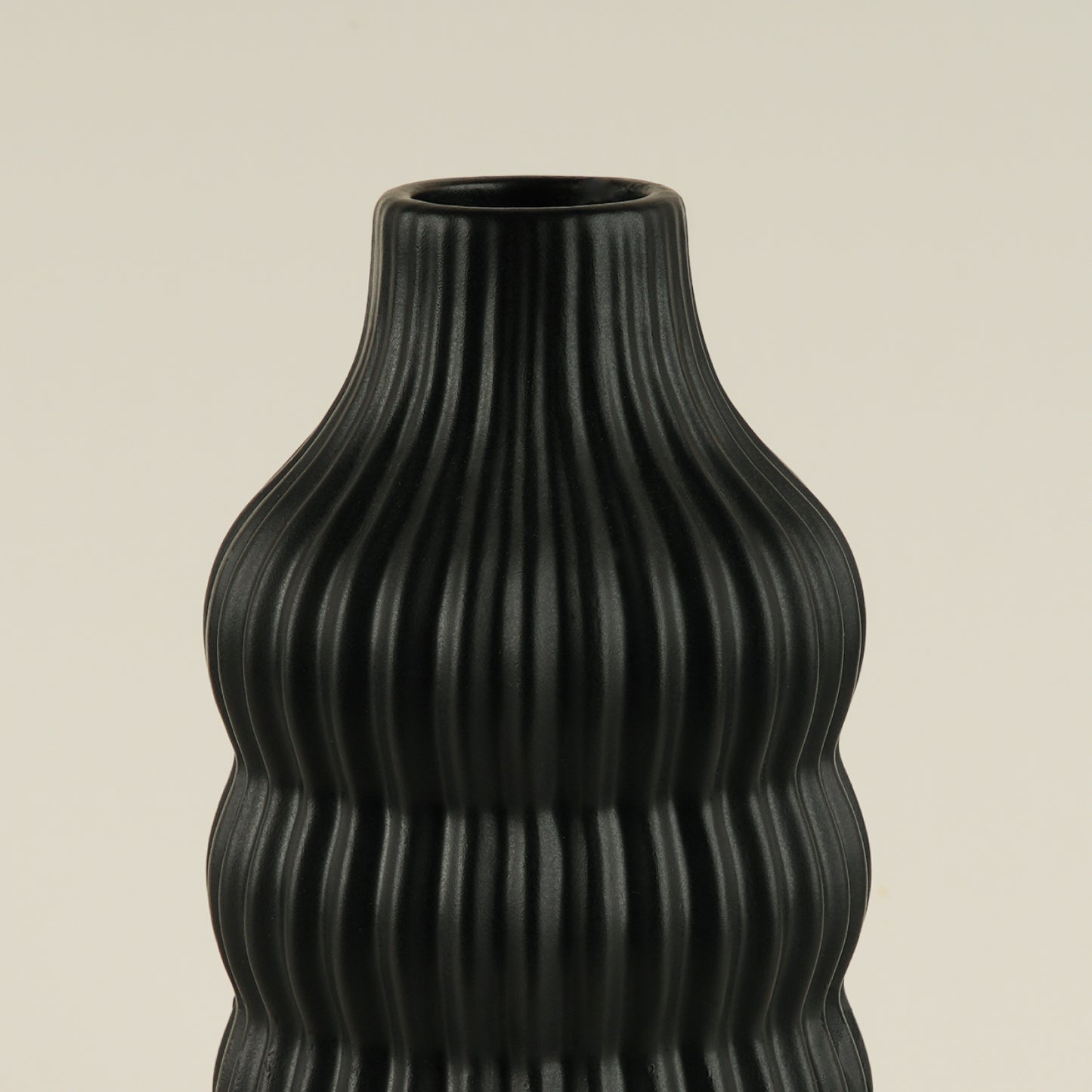 Ceramic Vase (Small - Black)