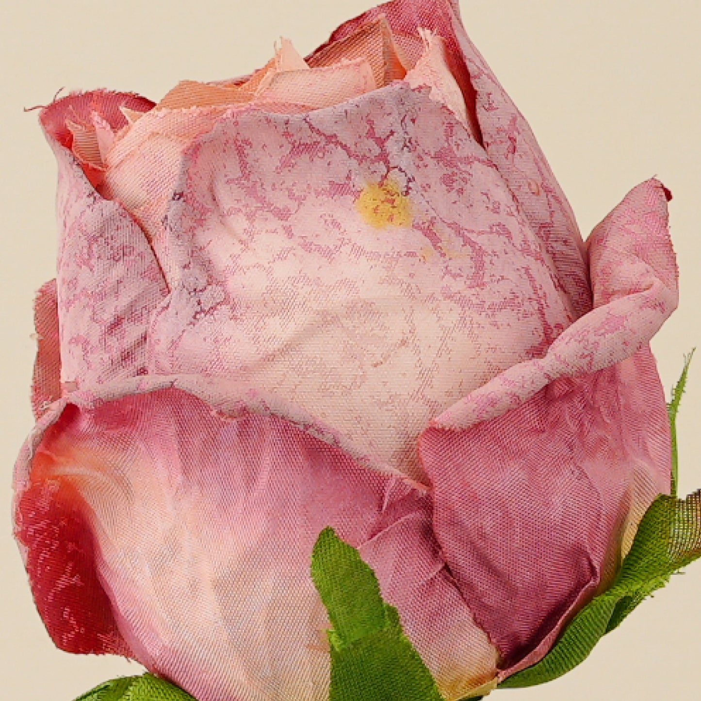 Artificial Hand-Rolled Edge Rose (Dusty pink)