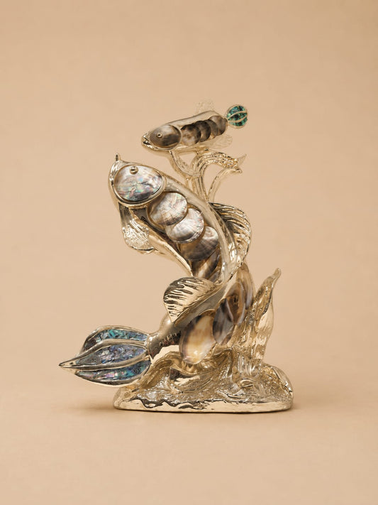 Fish décor with Margaritifera