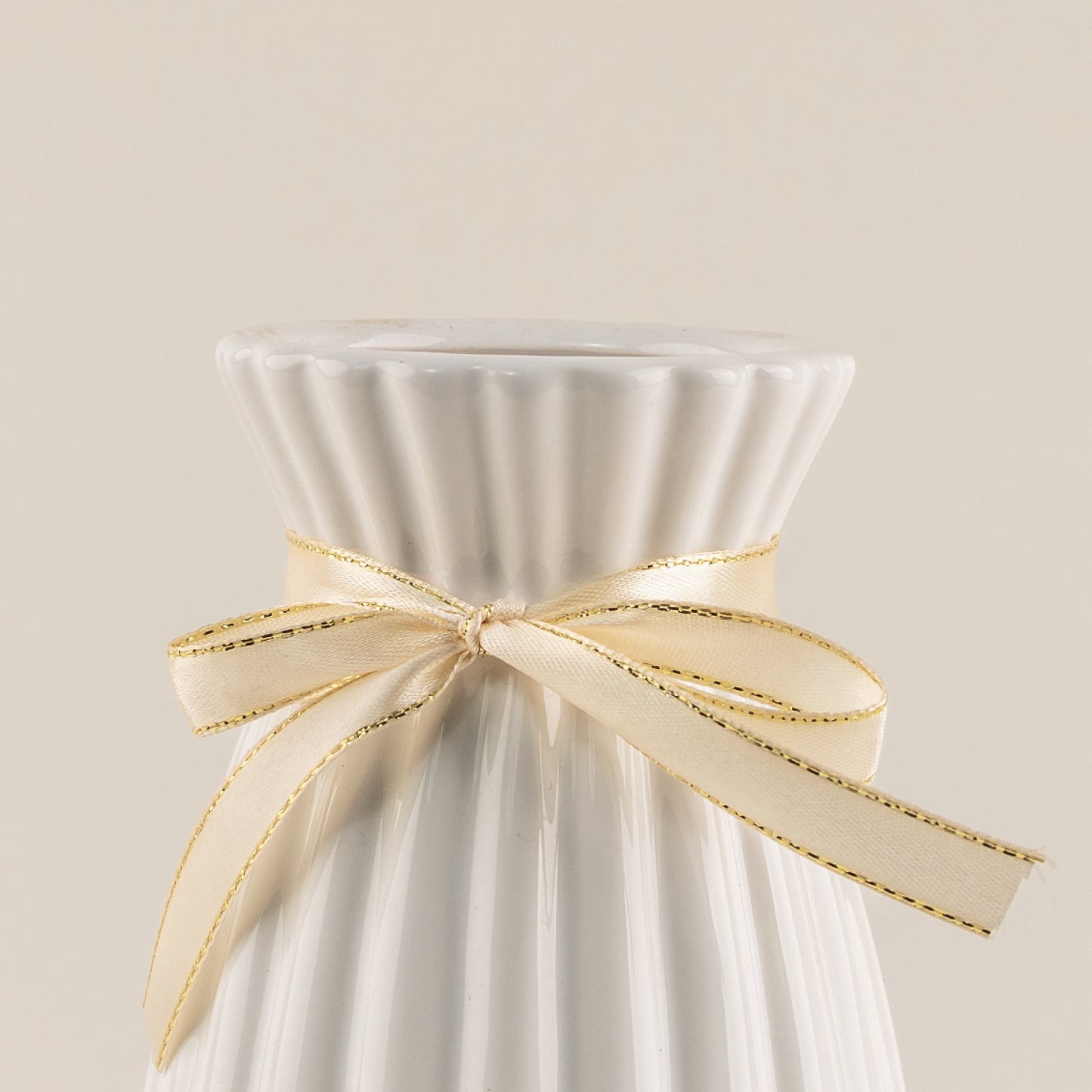 Ceramic Vase (Small - White)